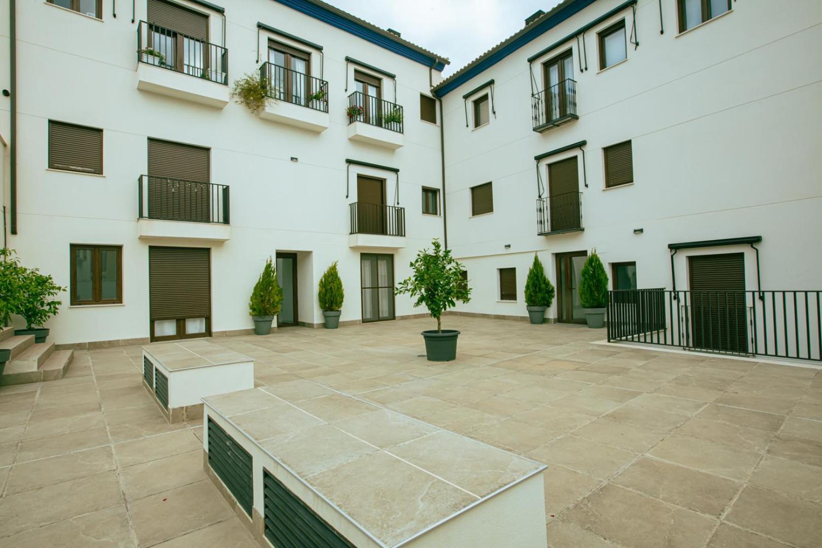 Apartamentos Turisticos Pilaria ハエン エクステリア 写真