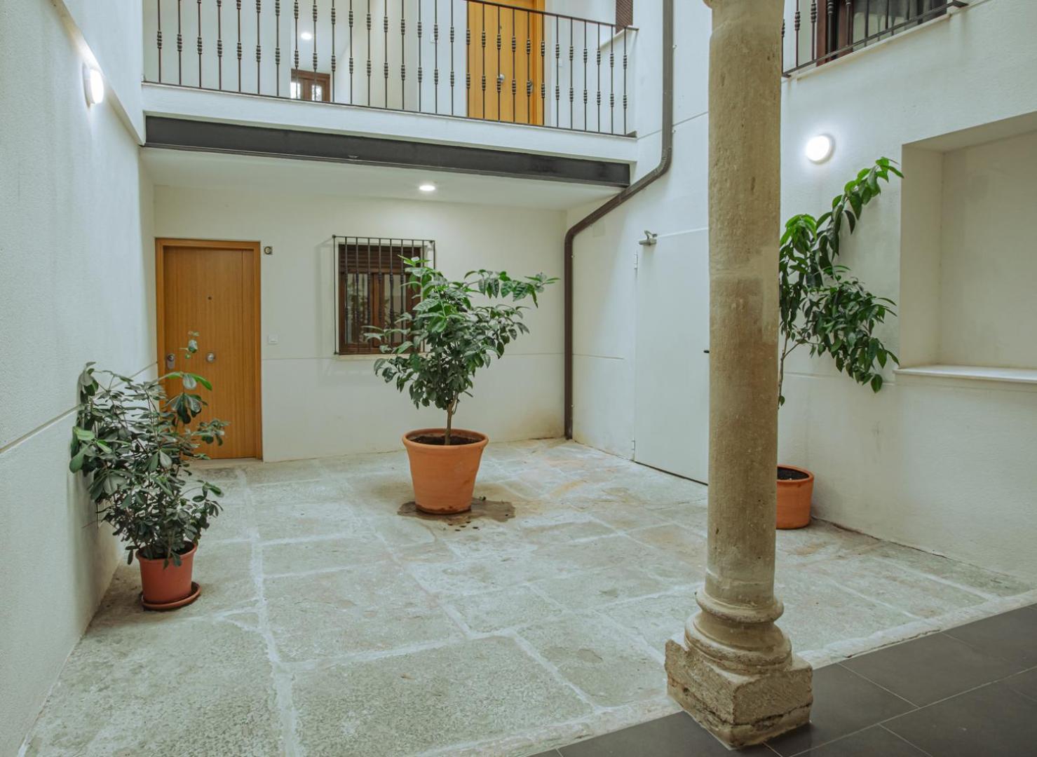 Apartamentos Turisticos Pilaria ハエン エクステリア 写真