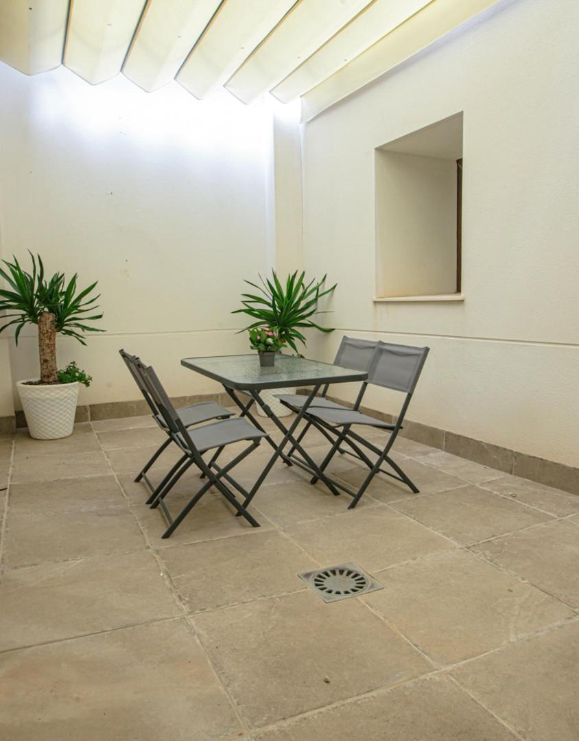 Apartamentos Turisticos Pilaria ハエン エクステリア 写真